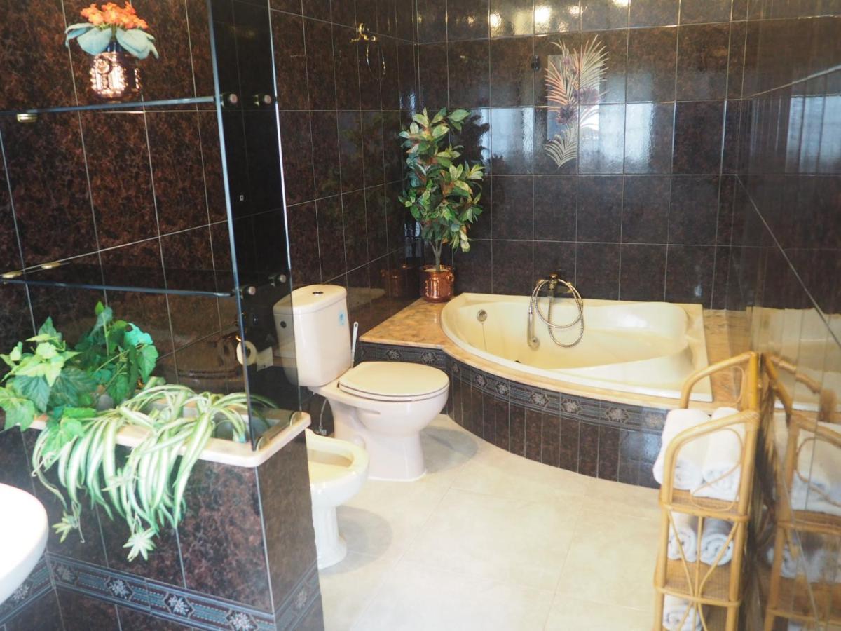 Conilplus Apartment Lorca โกนิล เด ลาฟรอนเตรา ภายนอก รูปภาพ